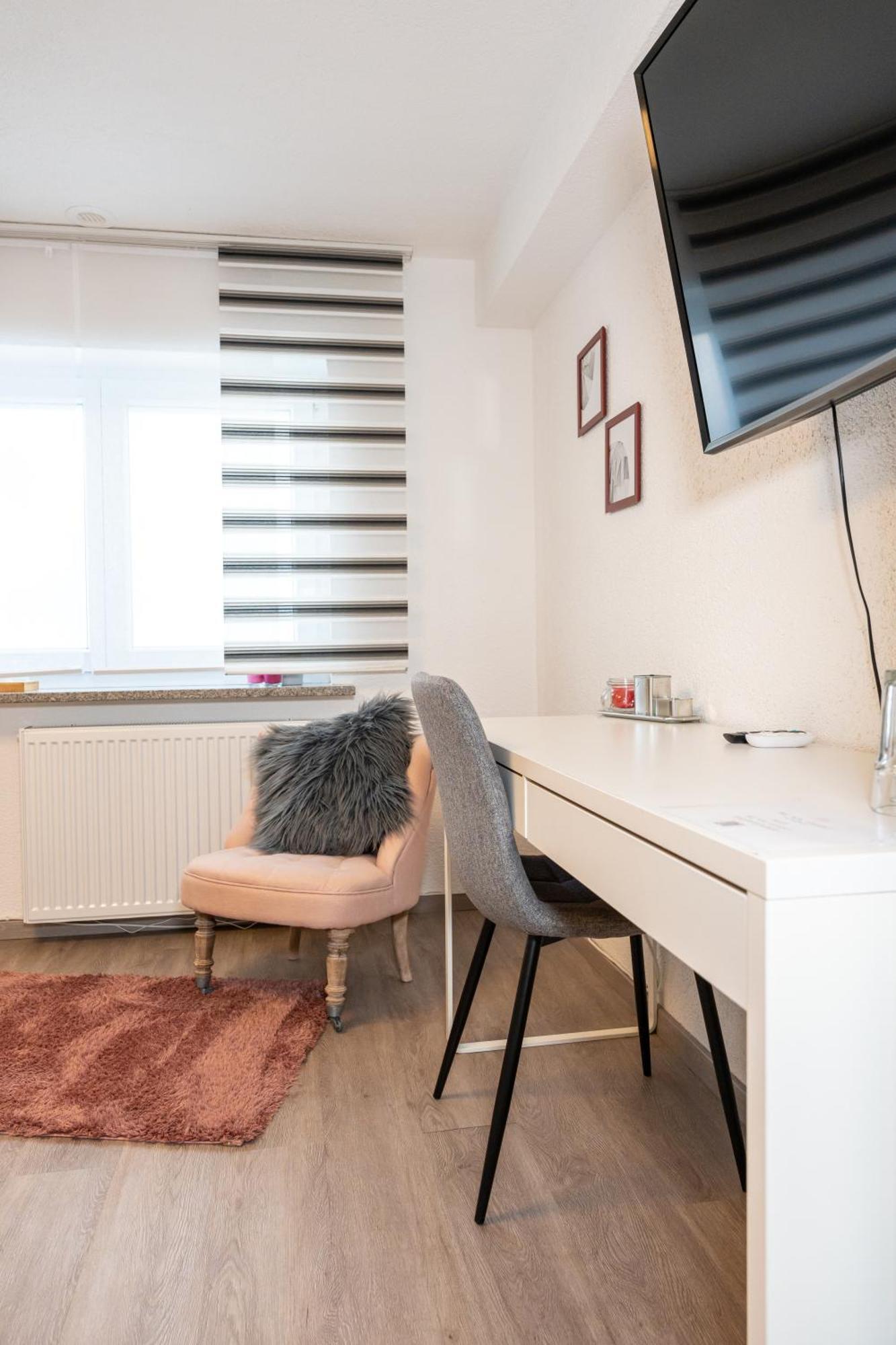 Modern House With Pool - 3 Bedrooms 2 Bathrooms Memmingen Eksteriør bilde
